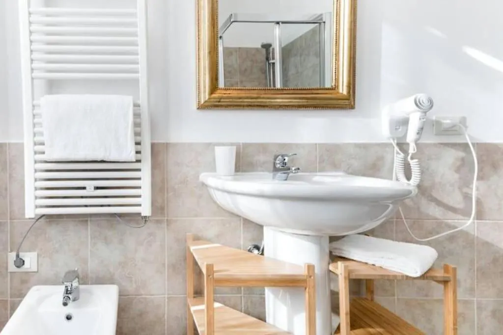 Renovated 19Th Century Apartment Florence