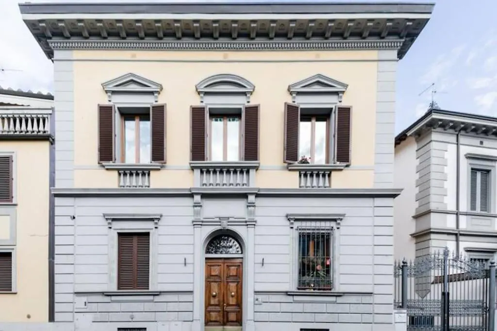 Renovated 19Th Century Apartment Florence 0*,