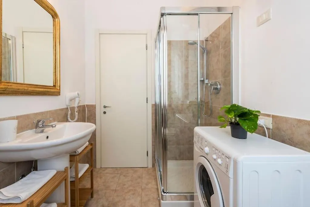 Renovated 19Th Century Apartment Florence