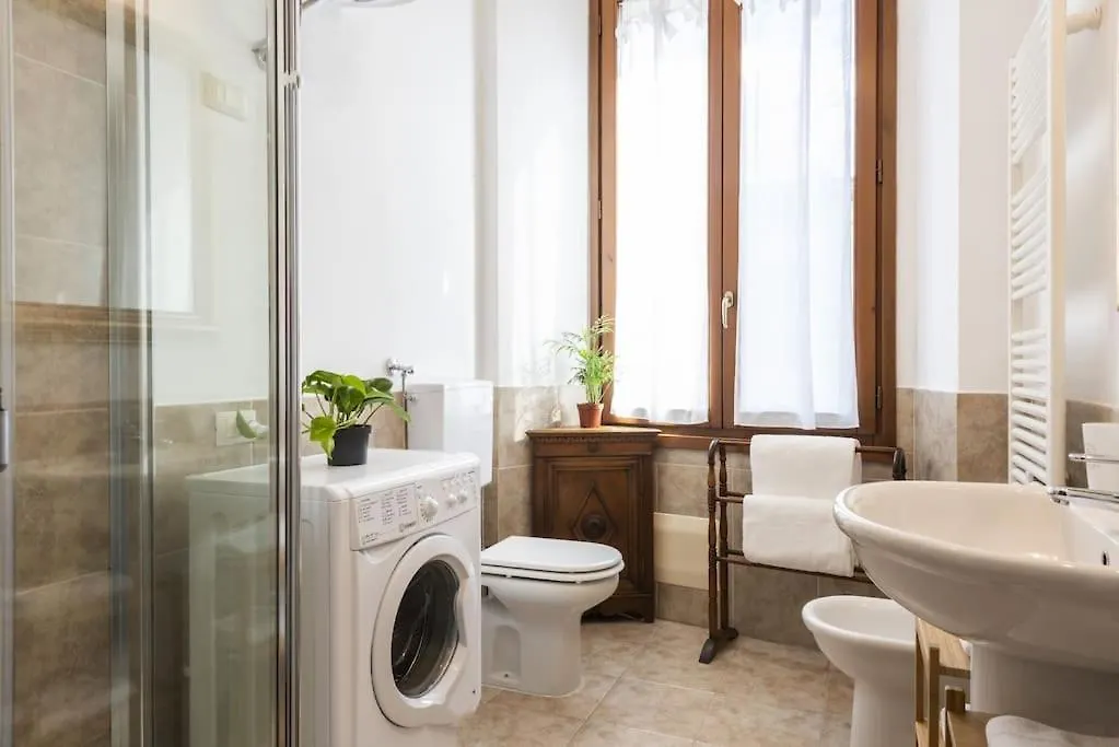 Renovated 19Th Century Apartment Florence